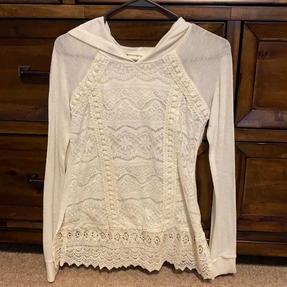 Women’s hooded top